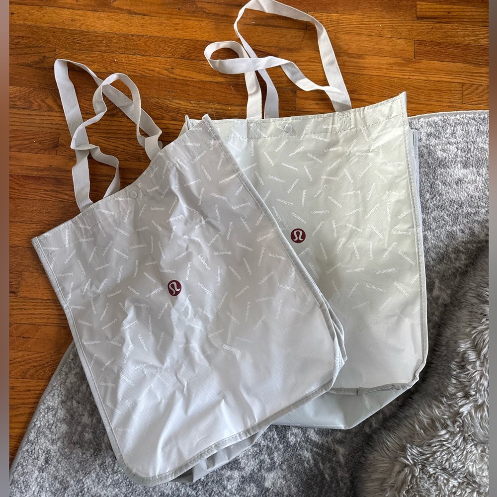 Lululemon large bags
